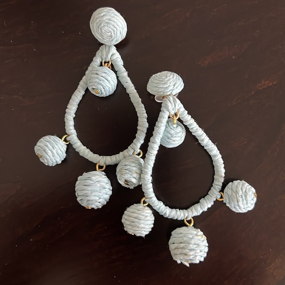 Light blue rope wrapped dangling earrings - Picture 3 of 3